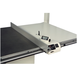 Digital readout for parallel fence positions | 